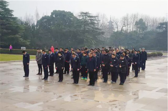龙华殡仪馆前往烈士陵园交流学习全国文明单位创建工作