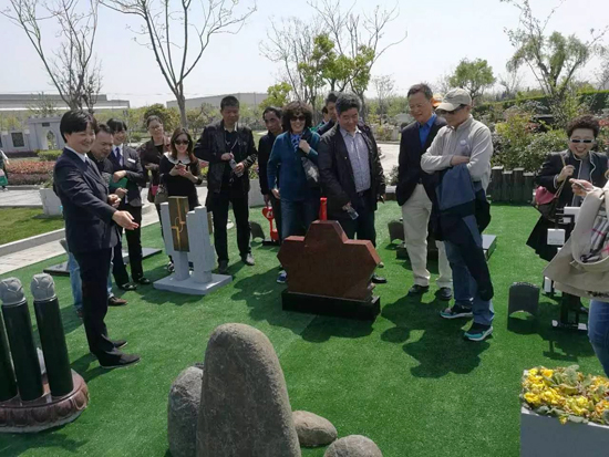 上海天逸静园墓地参观学习同行公墓先进经验