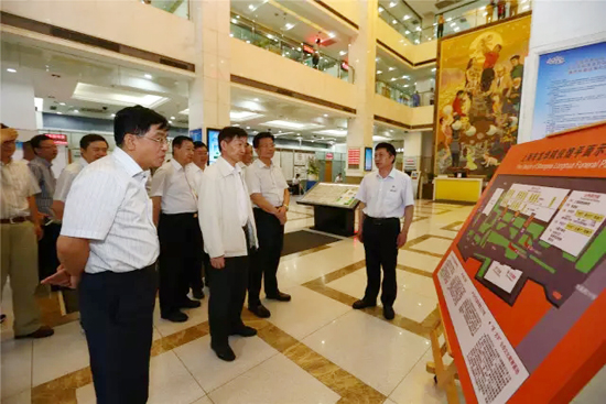 上海墓地：民政部一行视察上海市龙华殡仪馆