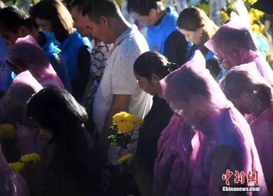 在虚拟墓园中纪念深爱的人，会是什么感觉呢?