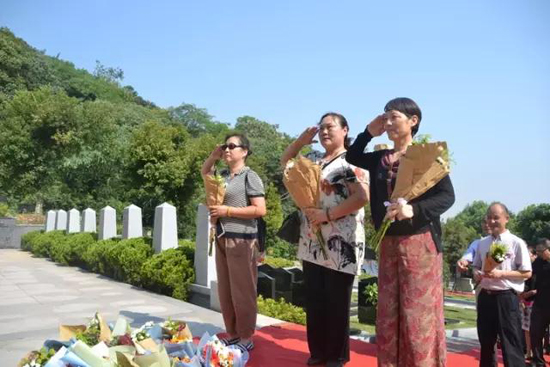 墓地快报 | 今后，居民区禁搭灵棚奏哀乐！