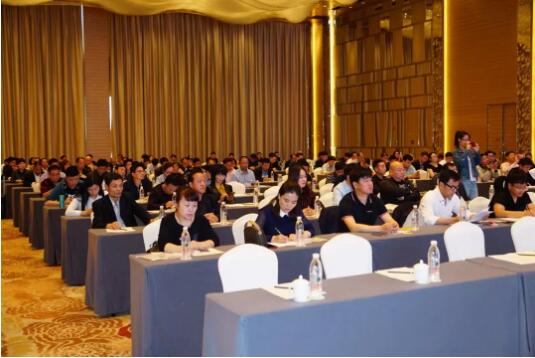 上海墓地：中国殡葬协会设备用品工作委员会工作会议在浙召开